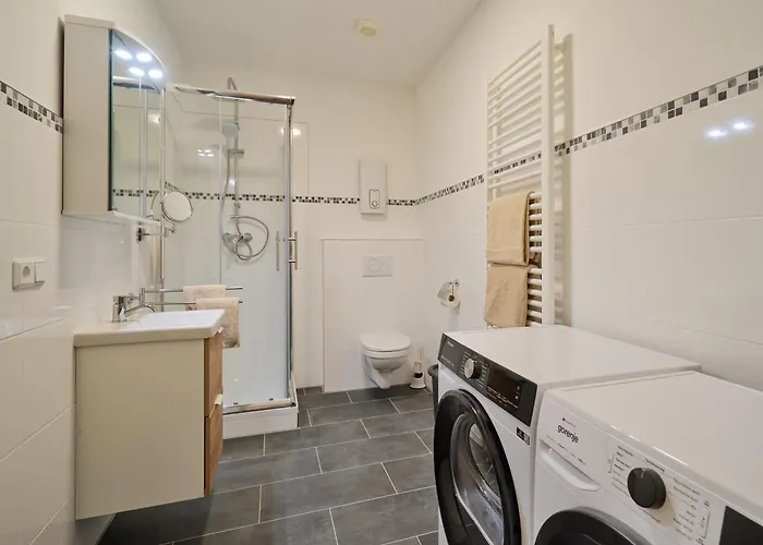 Marx - Modernes - Ideal Für Geschäftsreisende&paare - Bis 4 Personen Apartment *